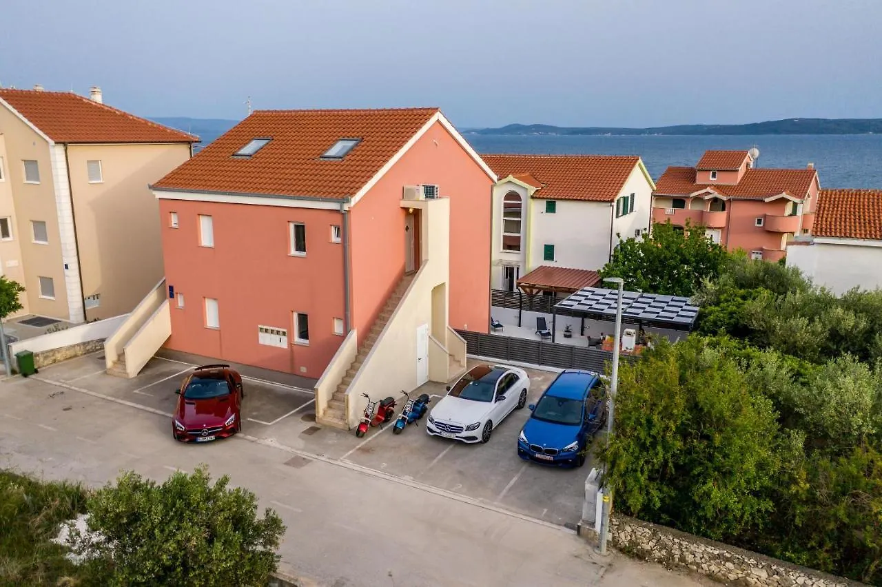 Villa Tango Traù