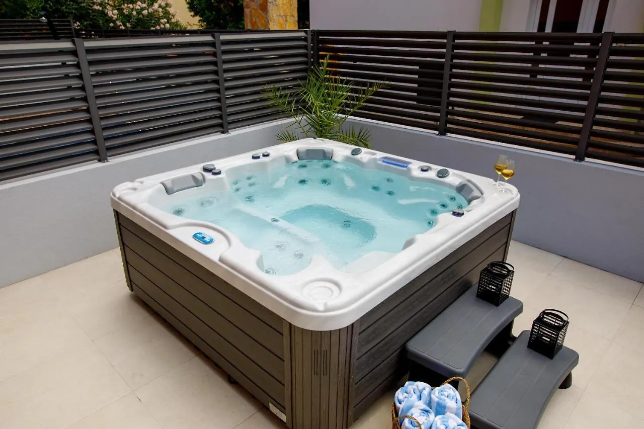 Villa Tango Trogir 0*,