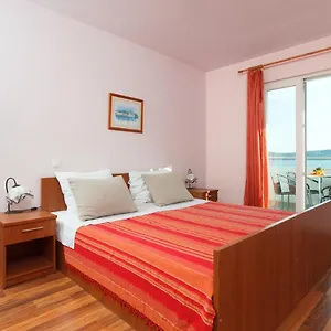  Apartment Alajbeg