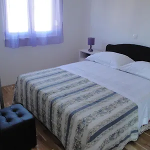  Apartment Linda
