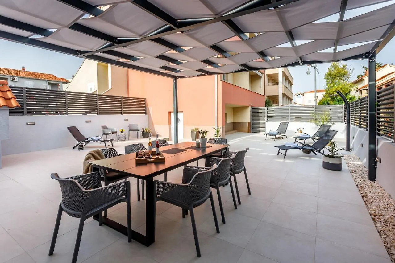 Villa Tango Trogir 0*,